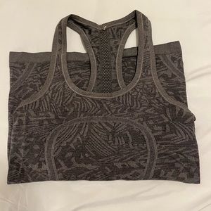 Lulu Lemon Grey Swiftly Tank Top Grey / Size 4 / Perfect condition!